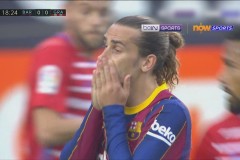 巴塞罗那足球俱乐部：辉煌回顾、挑战机遇与重振雄风之路